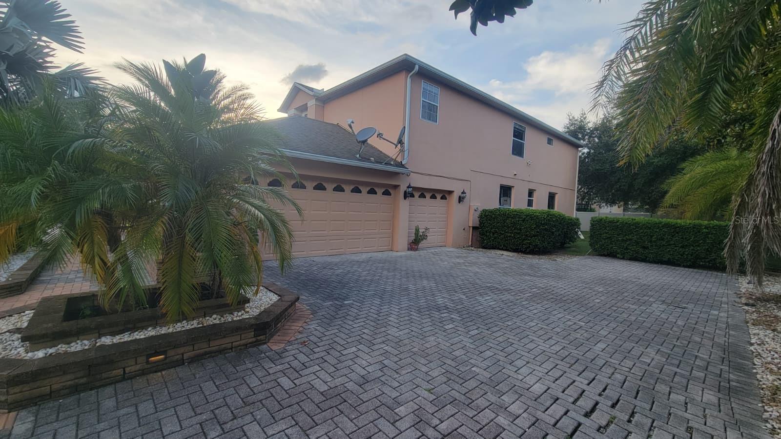 Image 14 of 46 For 2461 Woodbark Street