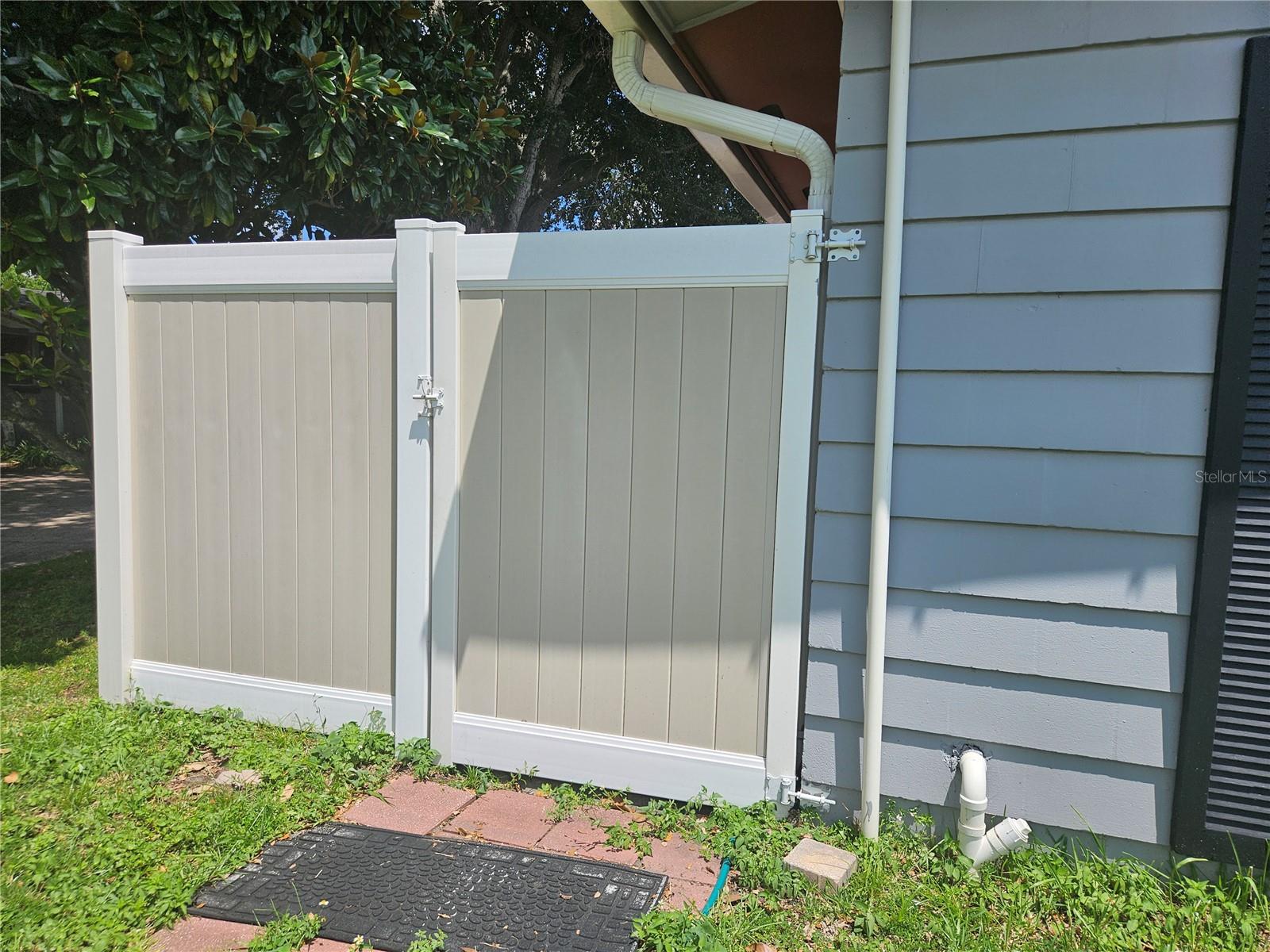 Image 2 of 9 For 6907 Von Bampus Drive