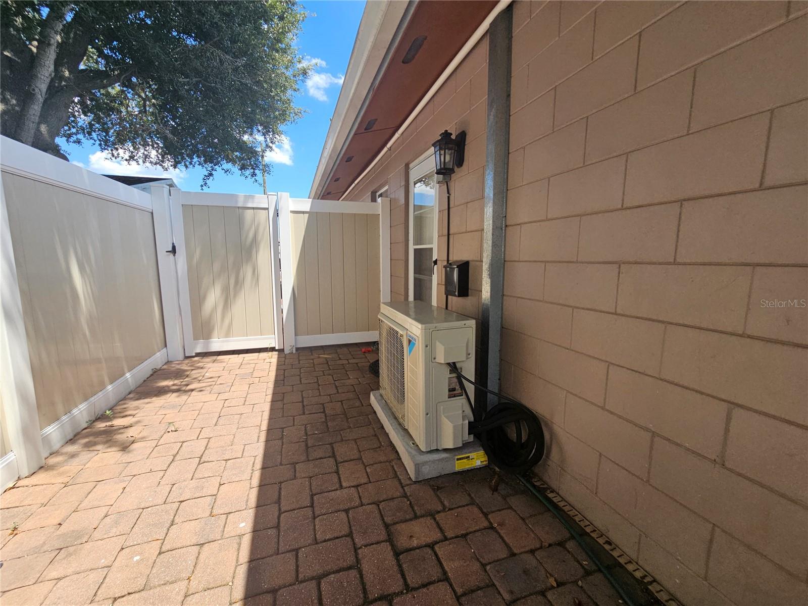 Image 3 of 9 For 6907 Von Bampus Drive