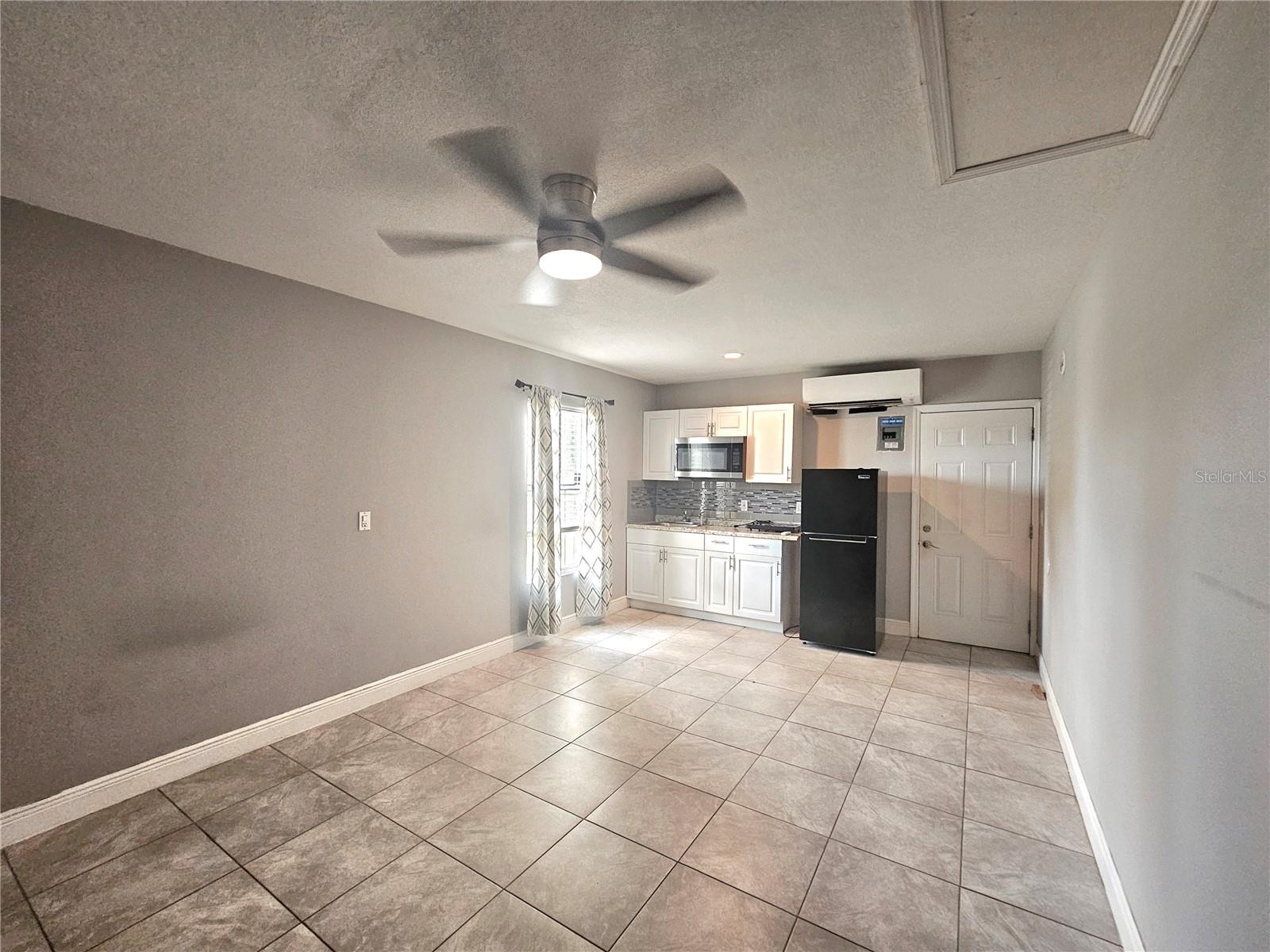 Image 5 of 9 For 6907 Von Bampus Drive