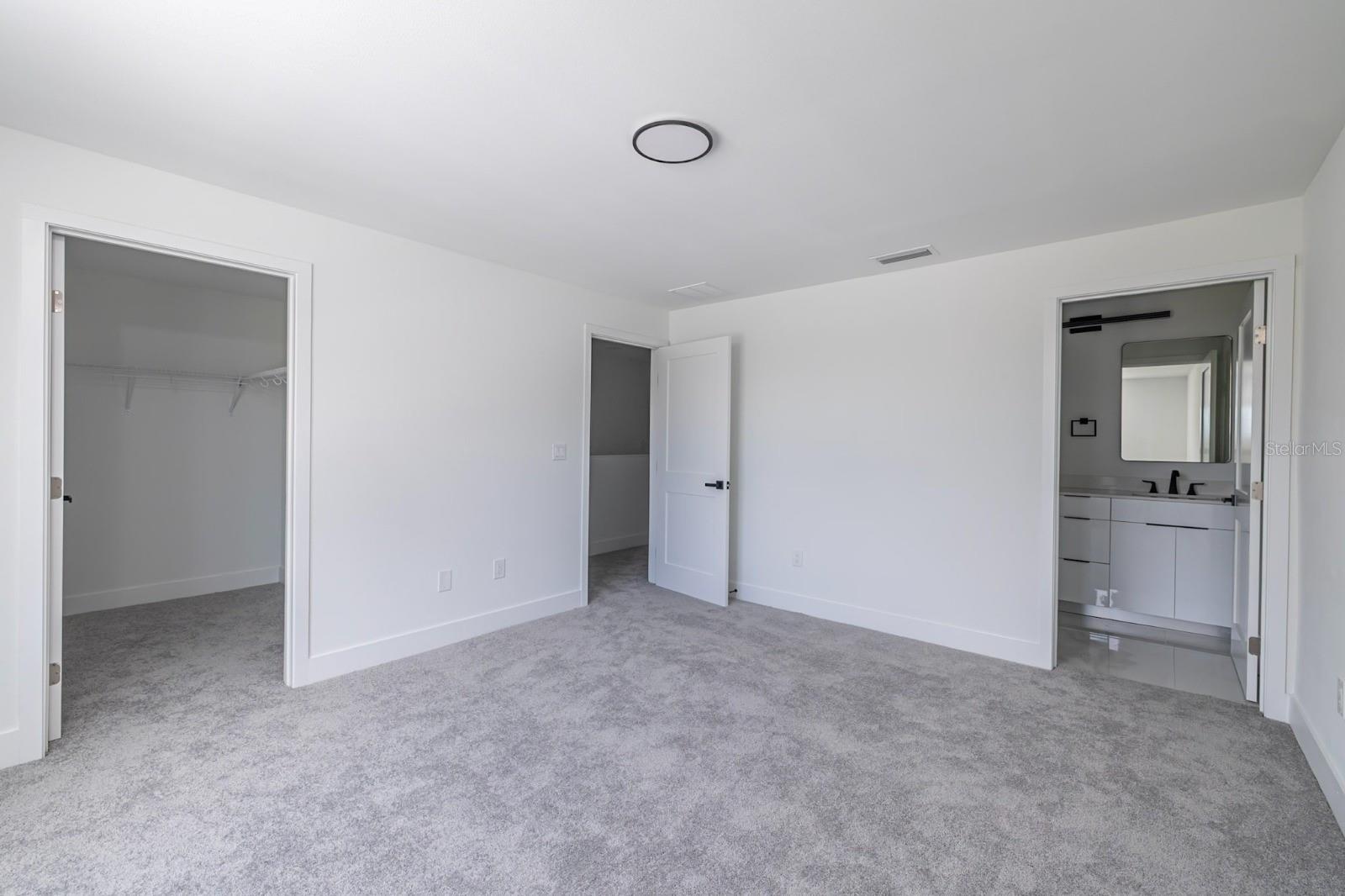 Image 14 of 21 For 2049 Barroso Street