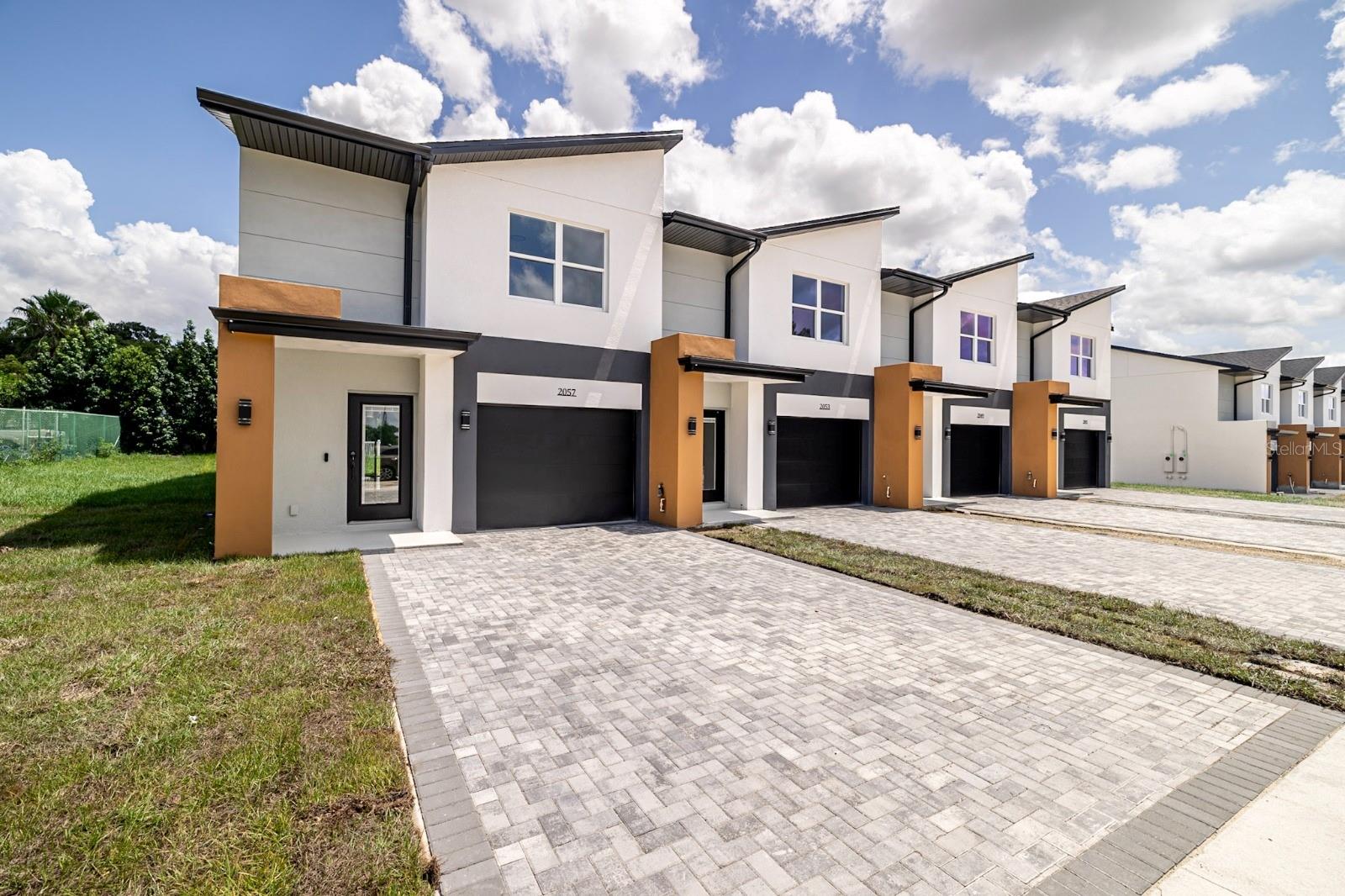 Image 2 of 21 For 2049 Barroso Street