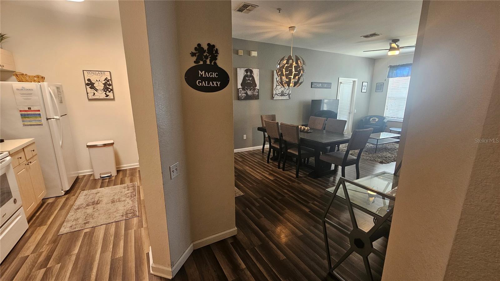 Image 12 of 56 For 8101 Coconut Palm Way 302