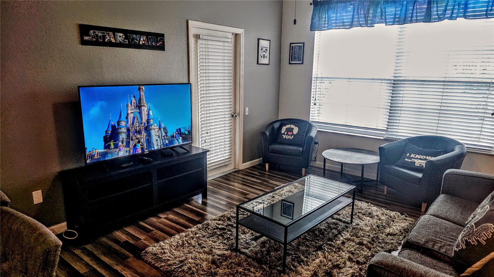 Image 2 of 56 For 8101 Coconut Palm Way 302