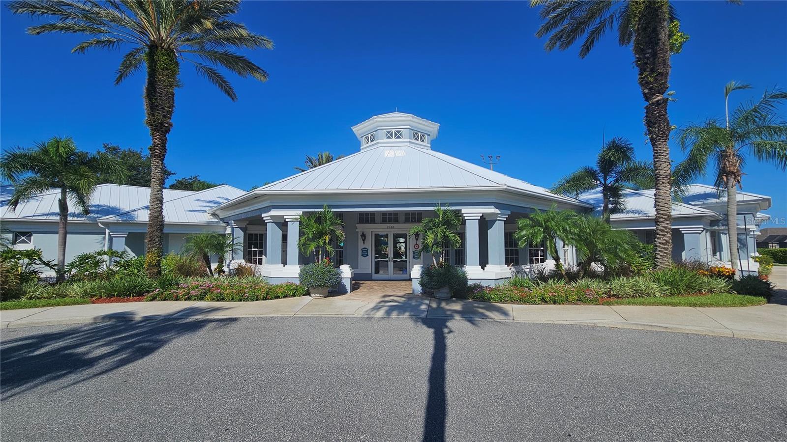 Image 39 of 56 For 8101 Coconut Palm Way 302