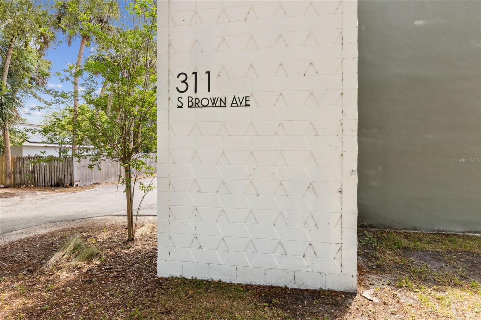 Image 3 of 11 For 311 Brown Avenue 5