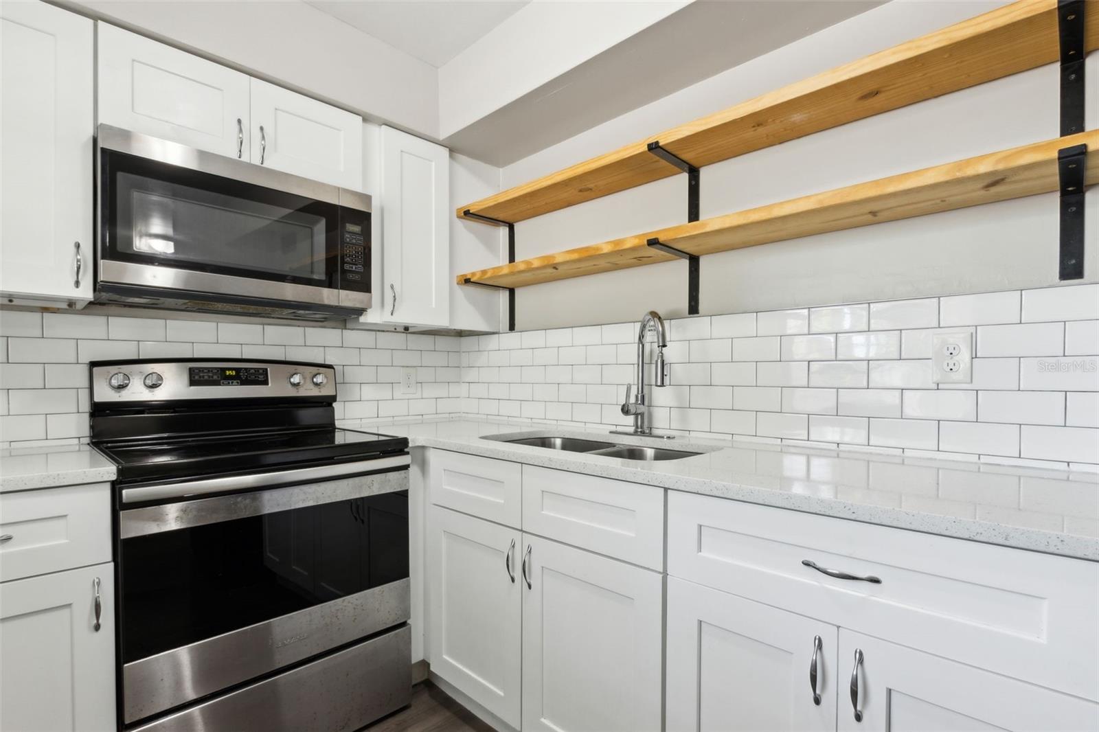 Image 4 of 11 For 311 Brown Avenue 5