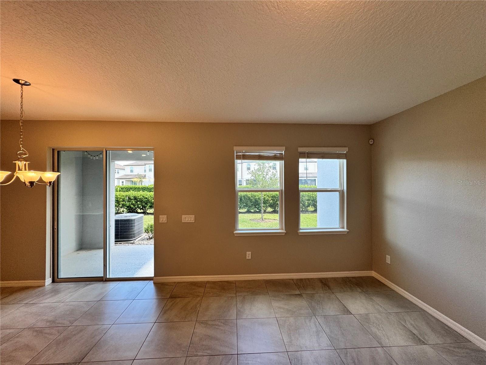 Image 19 of 66 For 15426 Willow Arbor Circle