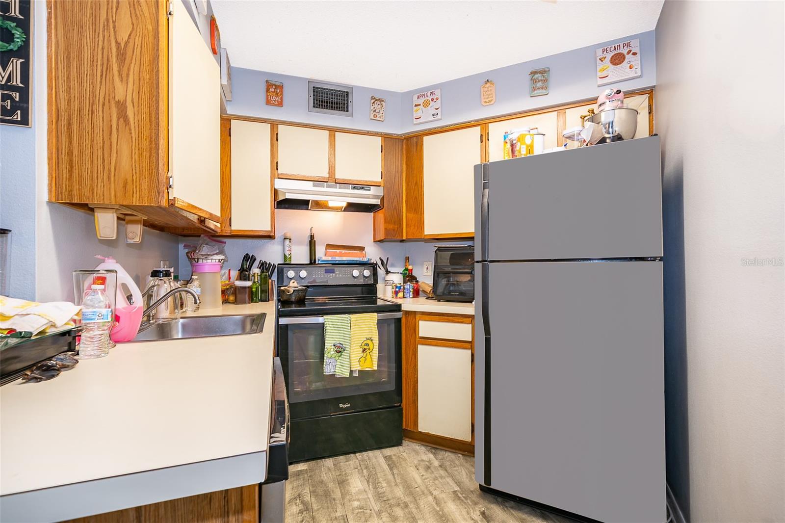 Image 11 of 33 For 3774 Southpointe Drive 3774