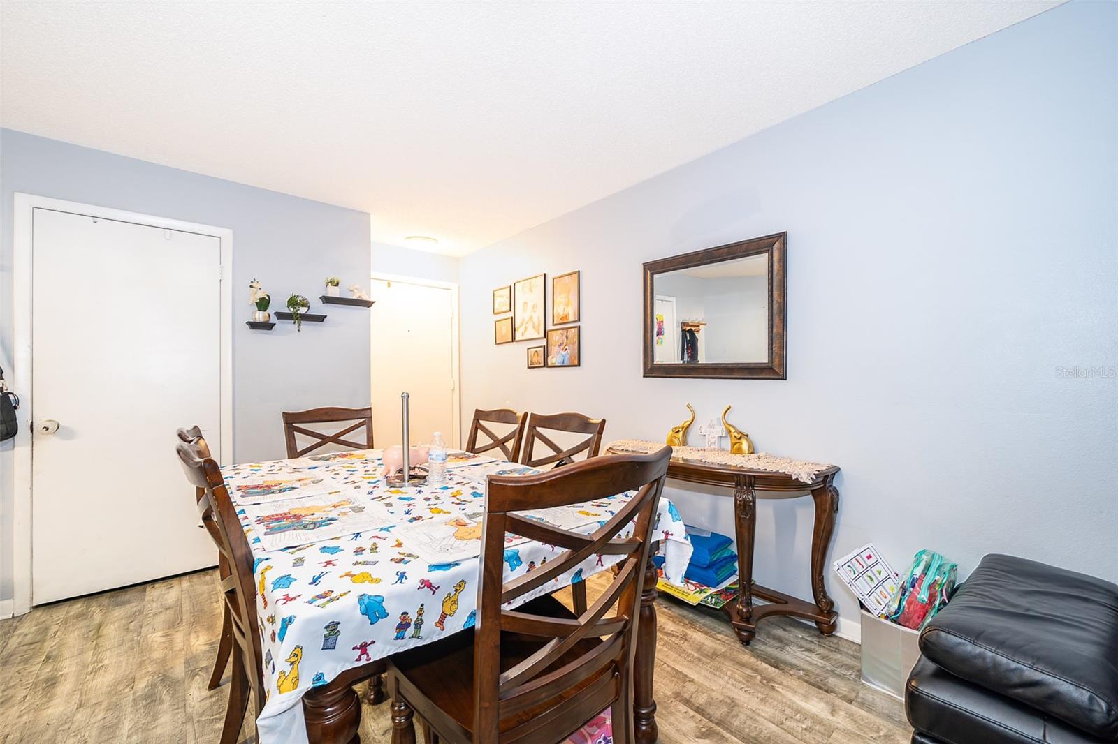 Image 6 of 33 For 3774 Southpointe Drive 3774