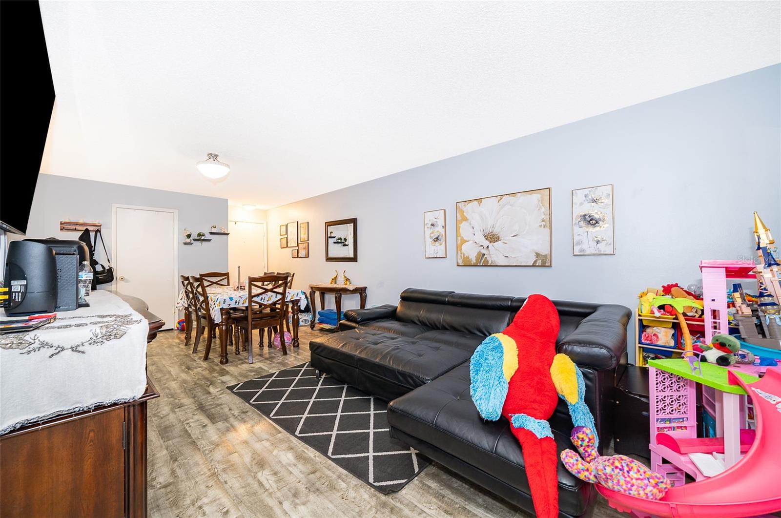 Image 9 of 33 For 3774 Southpointe Drive 3774