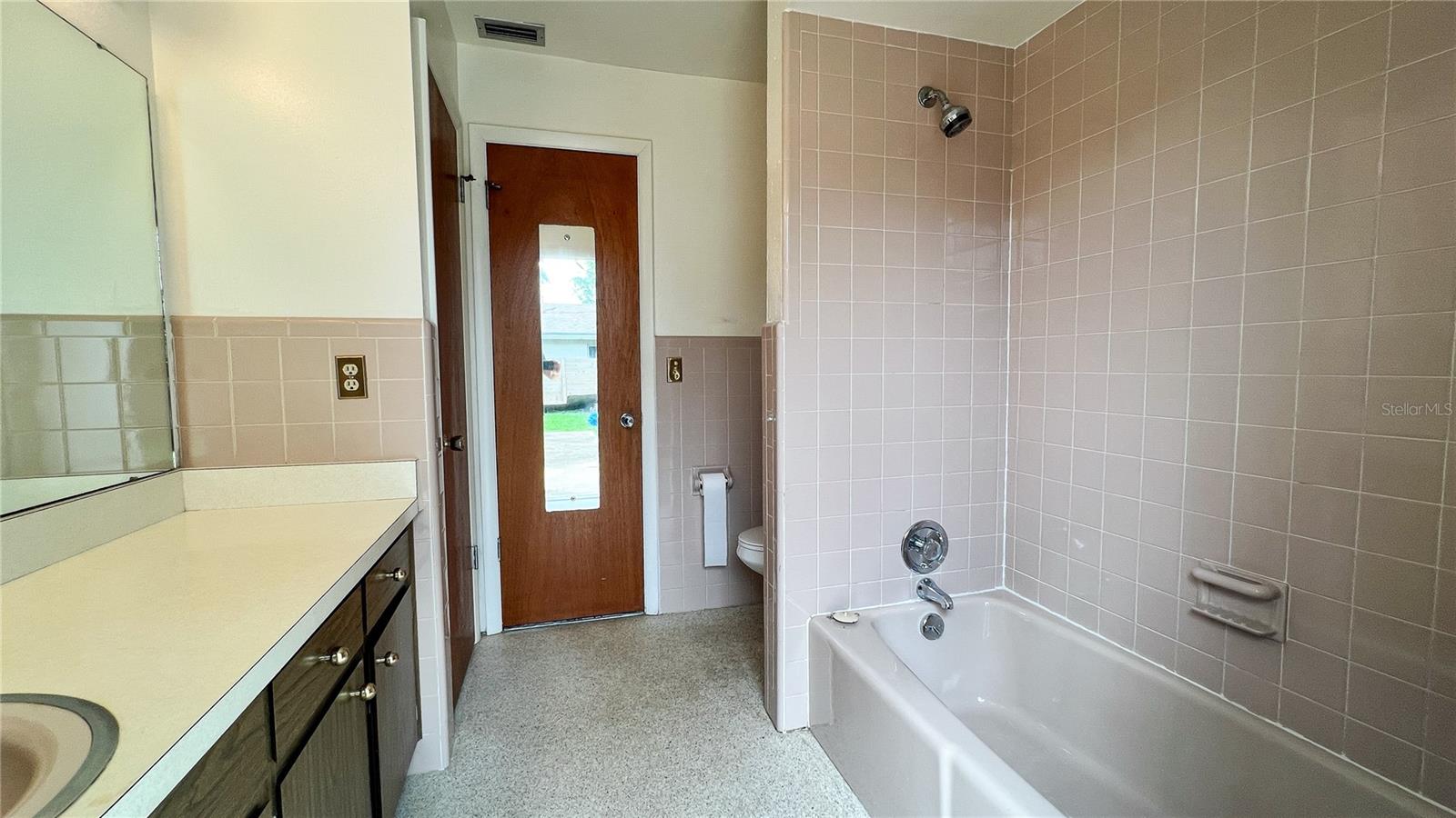Image 18 of 22 For 330 Elkhorn Court