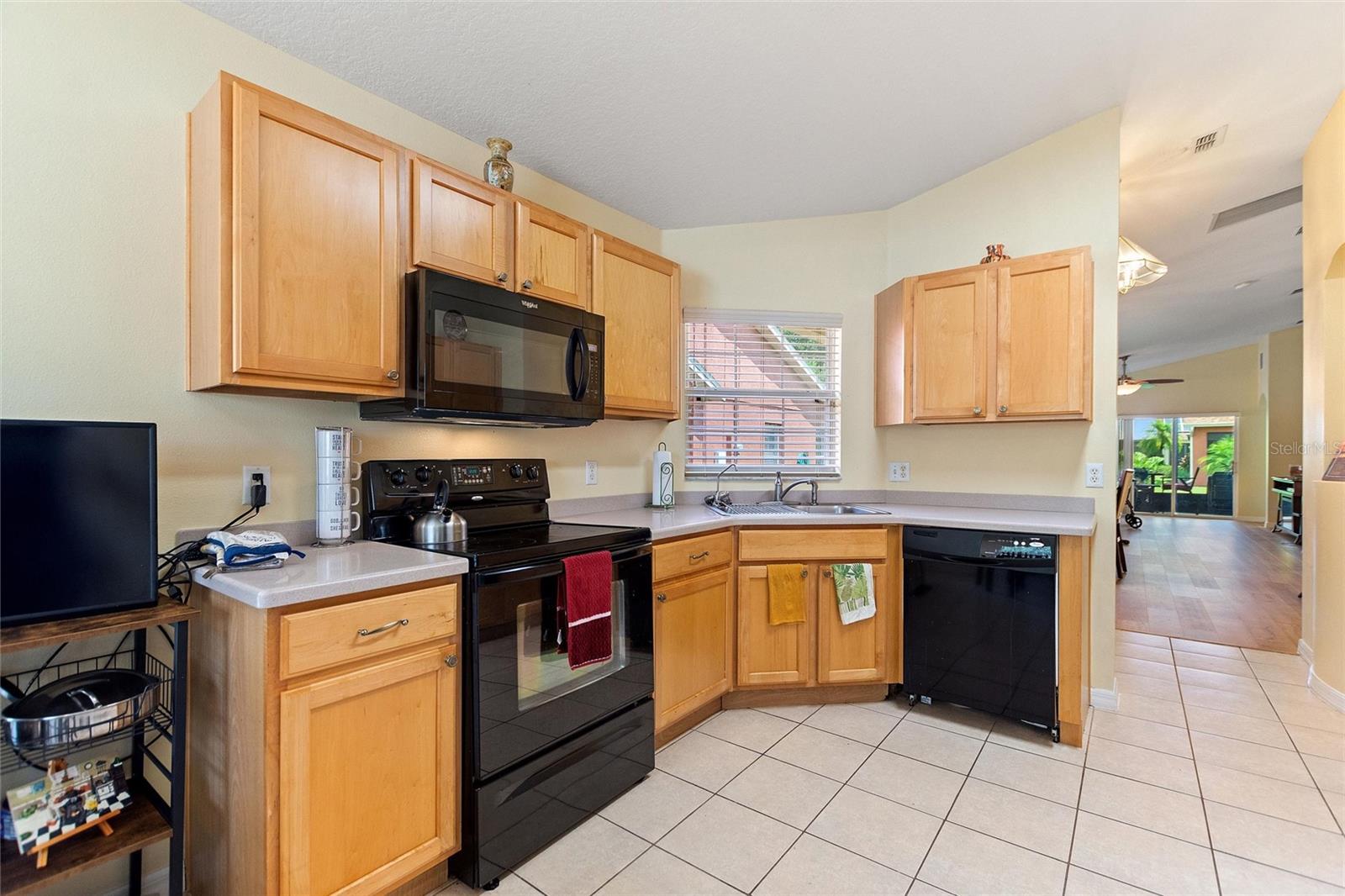 Image 13 of 49 For 504 Millifiora Lane