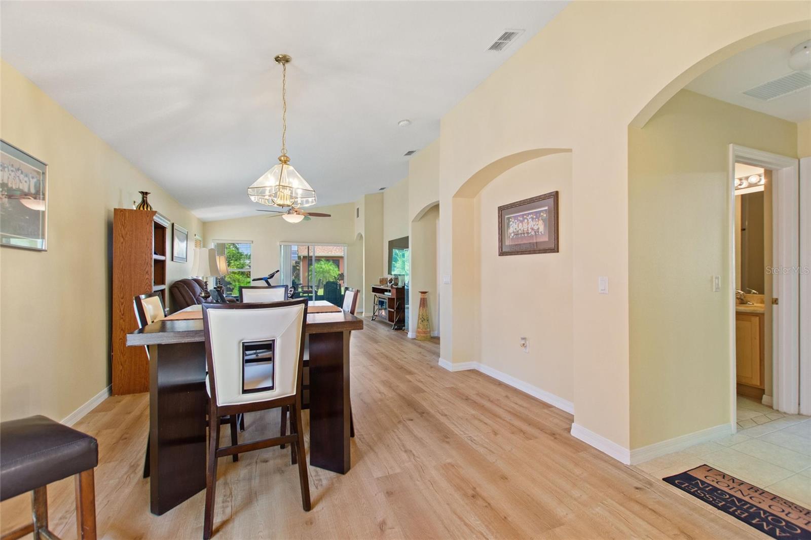 Image 6 of 49 For 504 Millifiora Lane