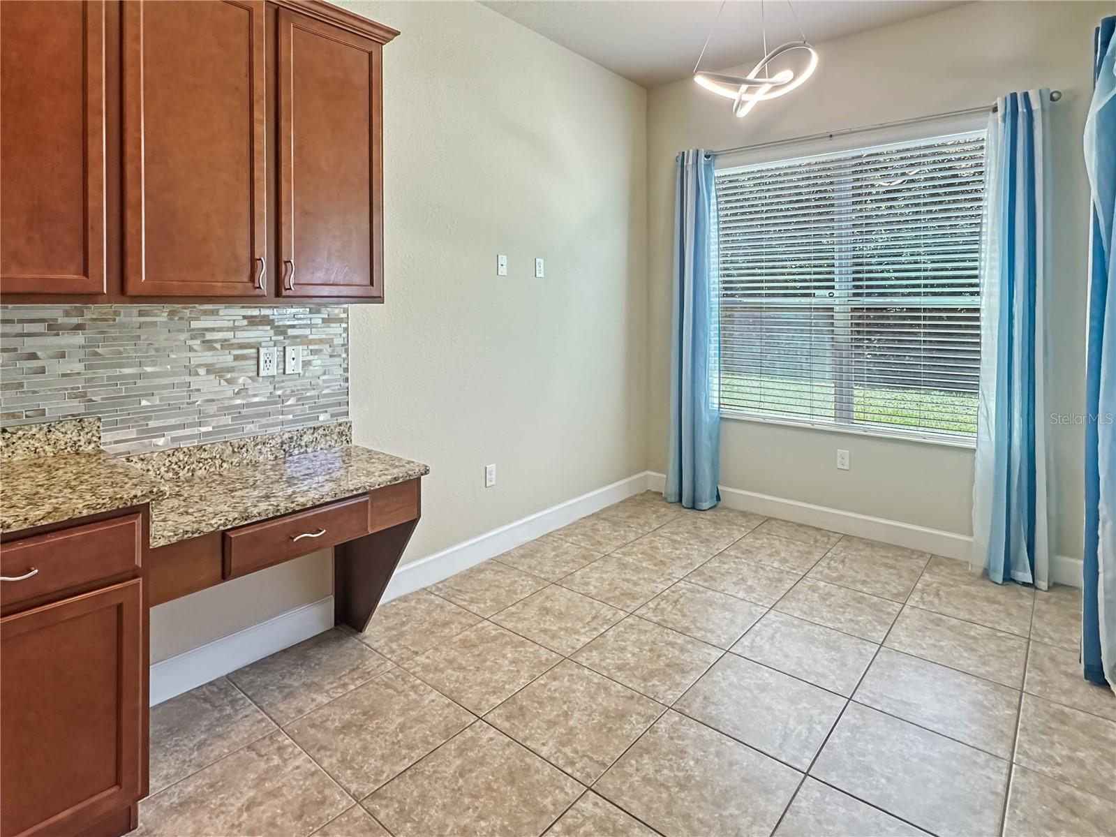 Image 11 of 30 For 2864 Eastham Lane