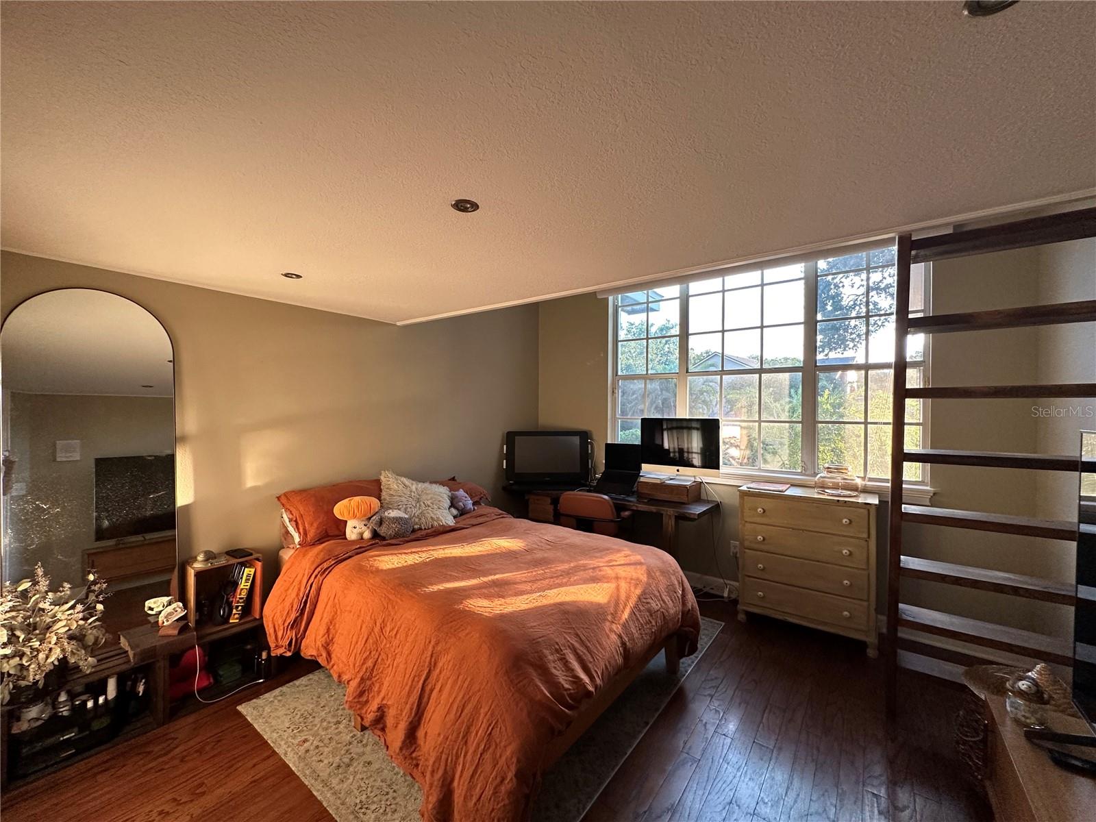 Image 18 of 25 For 5713 Liberty Garden Court