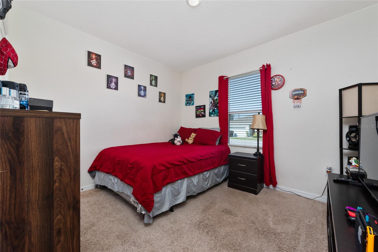 Image 11 of 30 For 1156 Cambridge Drive