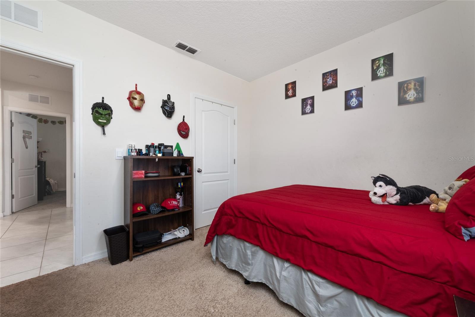Image 12 of 30 For 1156 Cambridge Drive
