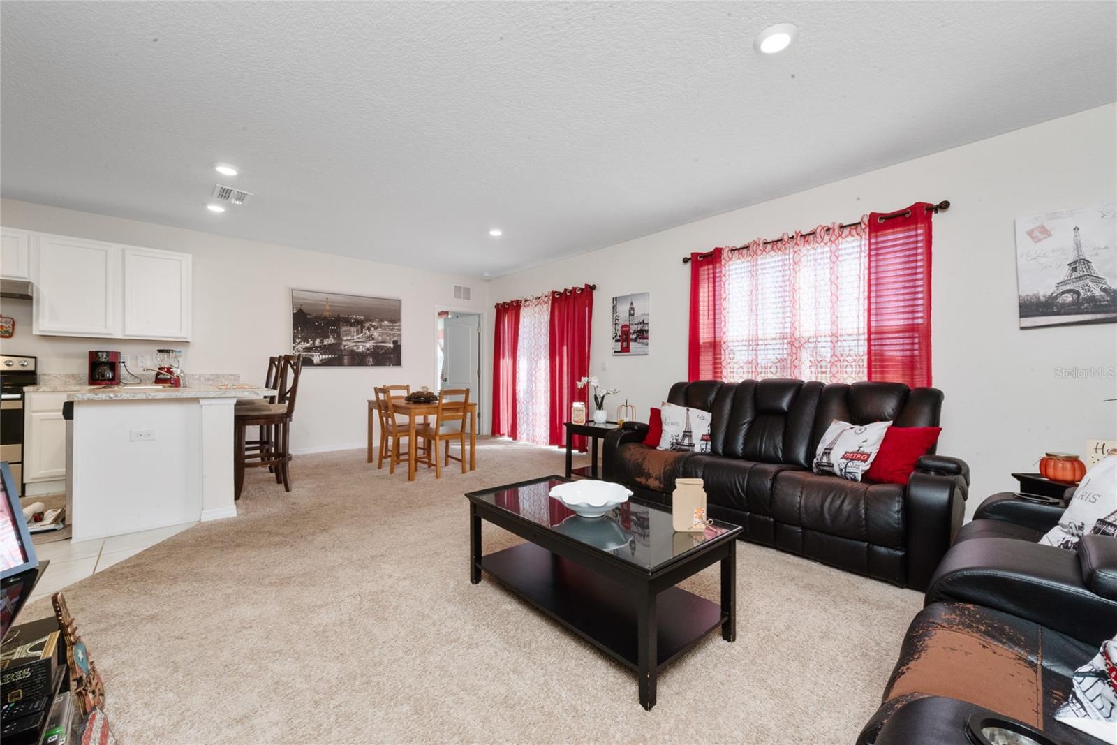 Image 17 of 30 For 1156 Cambridge Drive