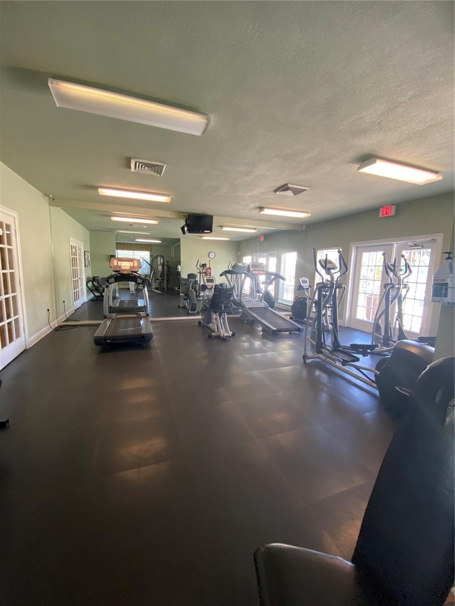 Image 14 of 18 For 1229 Bermuda Lakes Lane 303