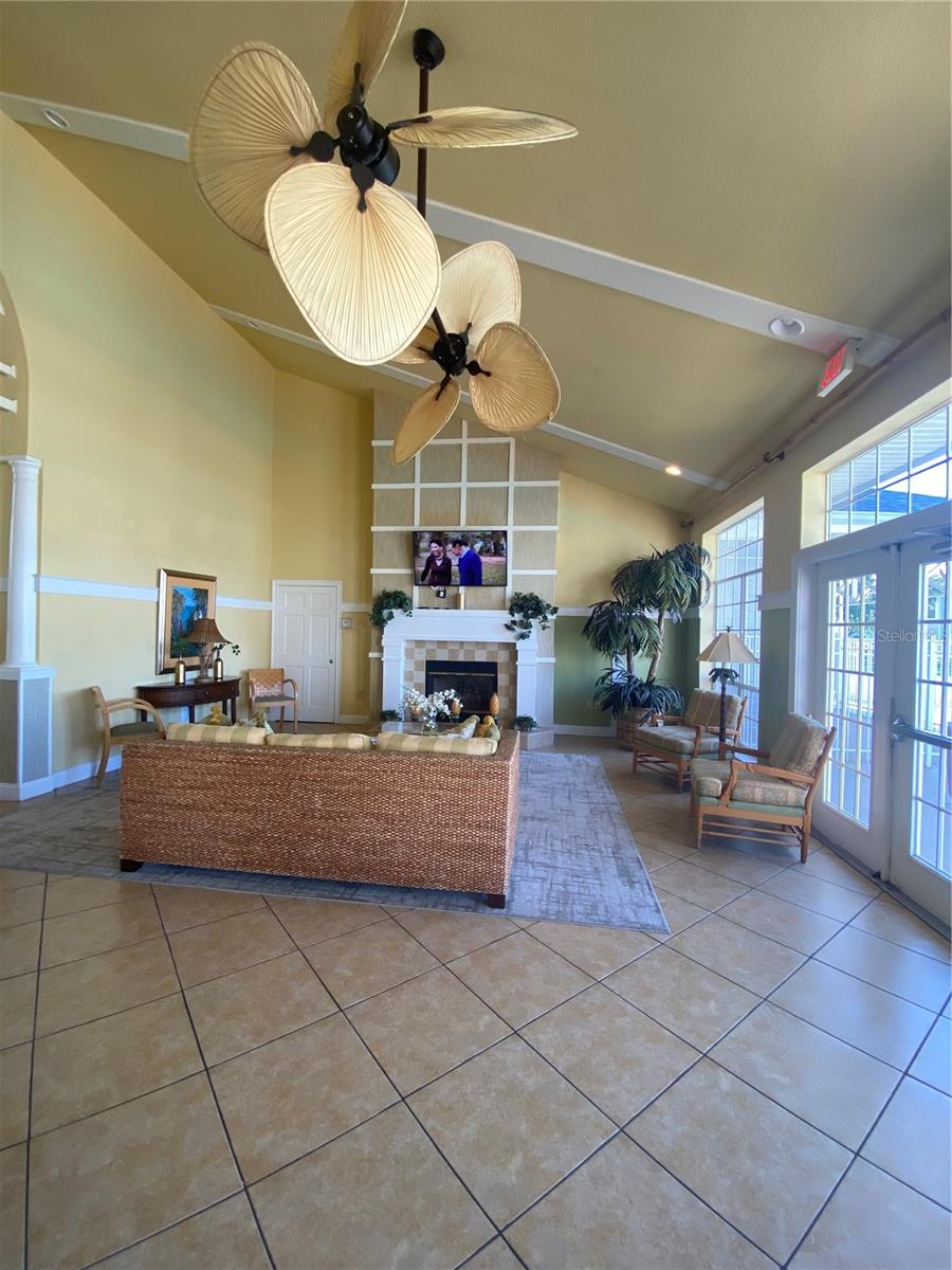 Image 16 of 18 For 1229 Bermuda Lakes Lane 303