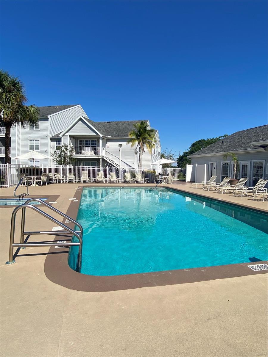 Image 17 of 18 For 1229 Bermuda Lakes Lane 303