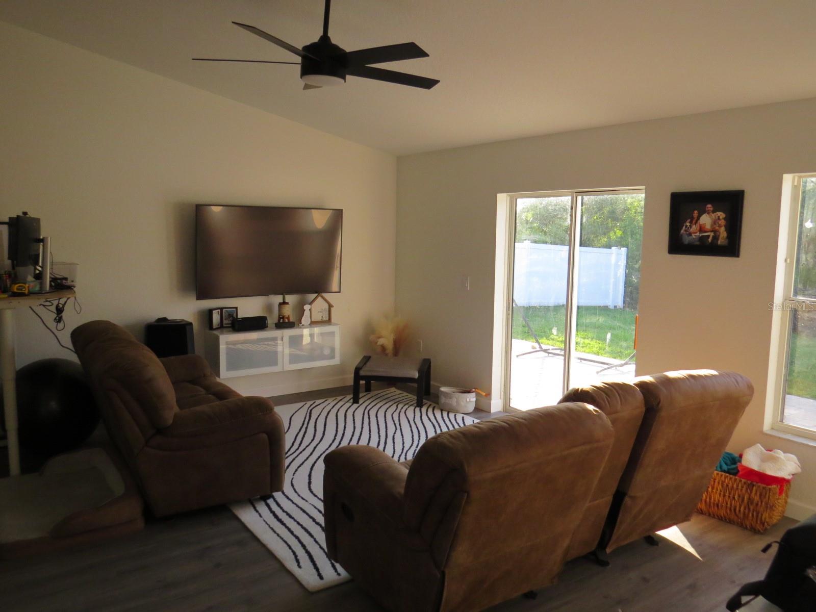 Image 9 of 21 For 3523 Towne Park Boulevard