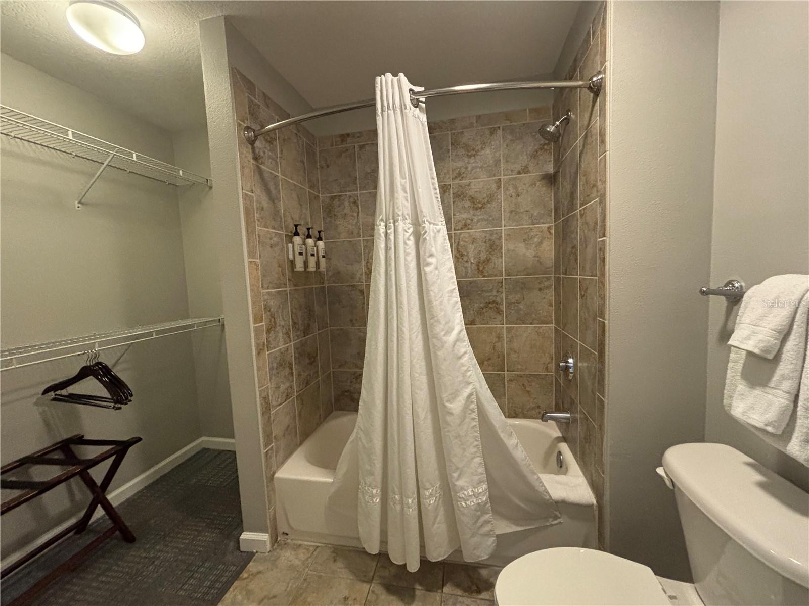 Image 22 of 38 For 14501 Grove Resort Avenue 1332
