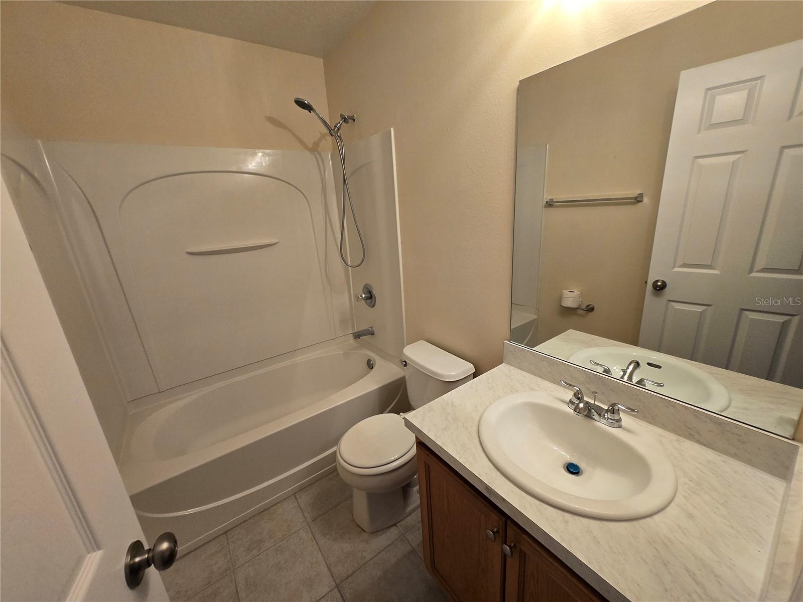 Image 32 of 40 For 2719 Portchester Court