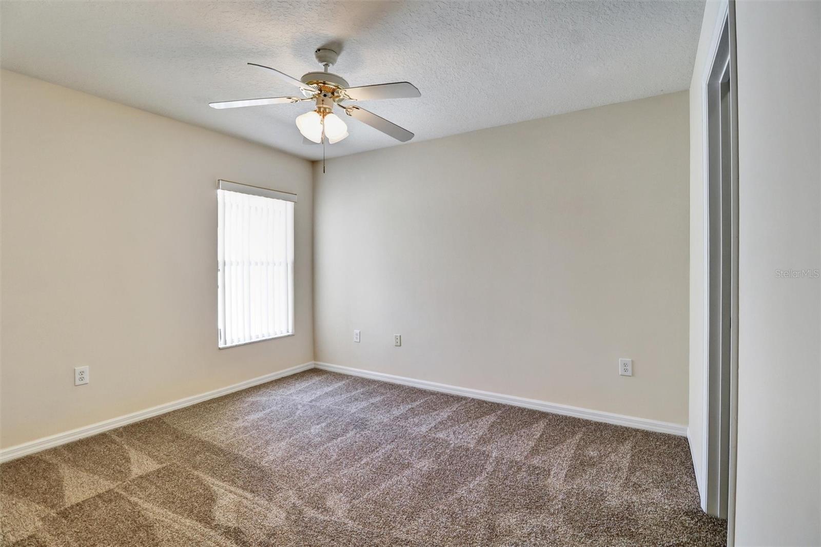 Image 43 of 80 For 2719 Portchester Court