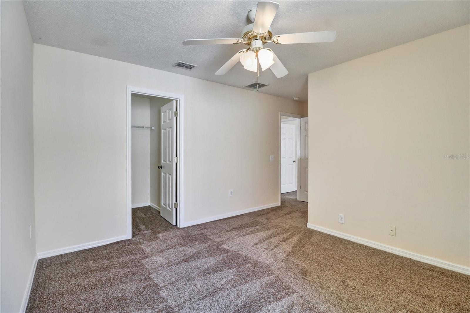 Image 44 of 80 For 2719 Portchester Court
