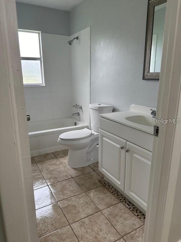 Image 3 of 6 For 709 Bryon Court 709