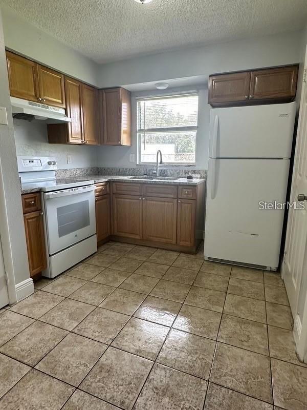 Image 4 of 6 For 709 Bryon Court 709