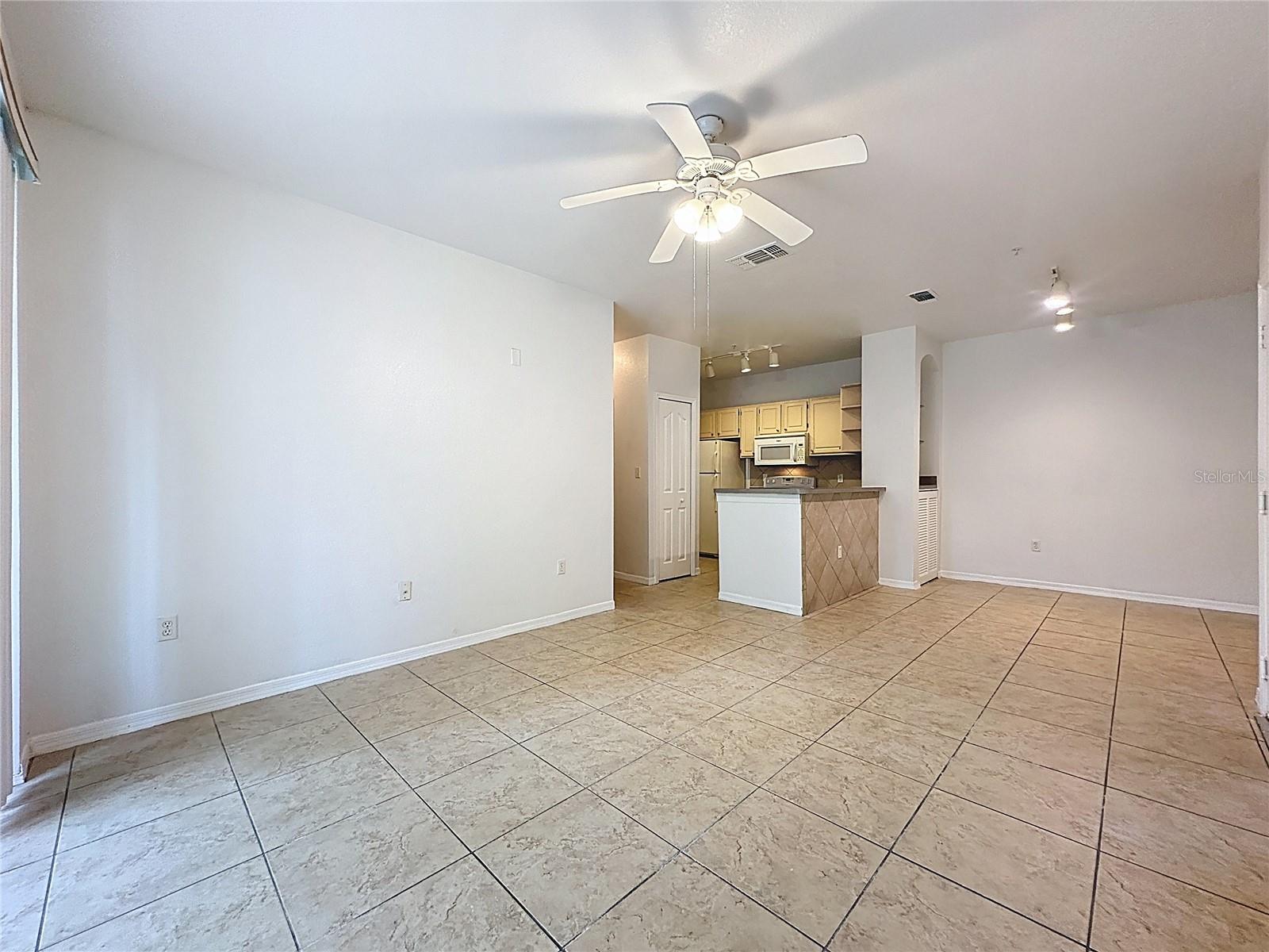 Image 11 of 29 For 8919 Legacy Ct  104
