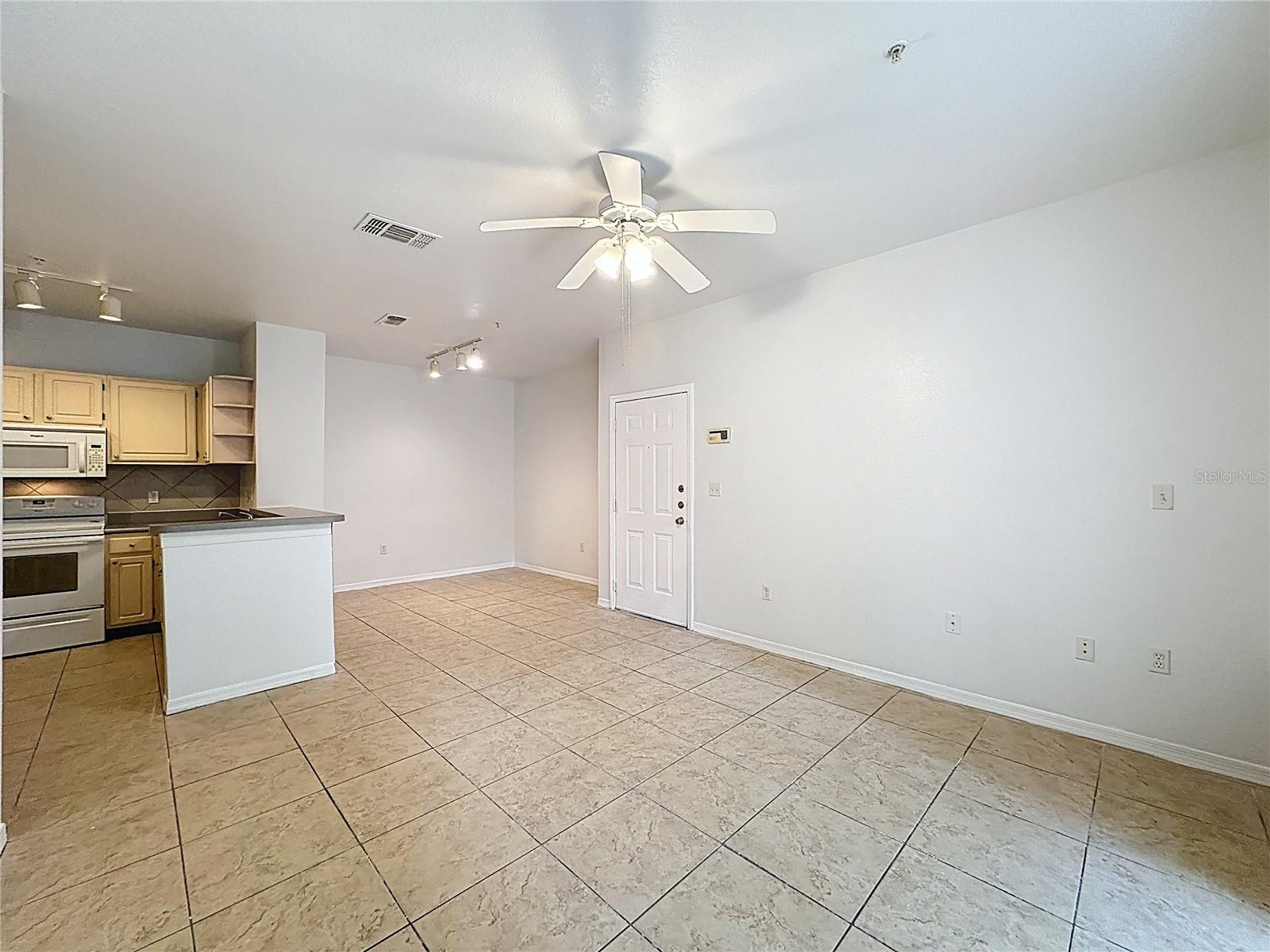 Image 5 of 29 For 8919 Legacy Ct  104