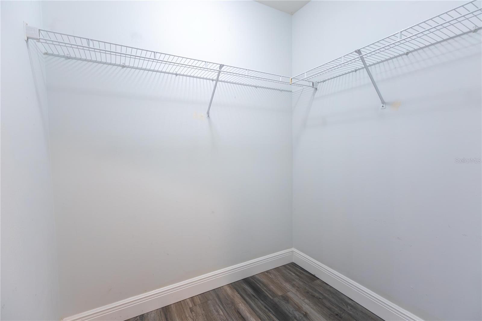 Image 12 of 24 For 3253 Huntwicke Boulevard