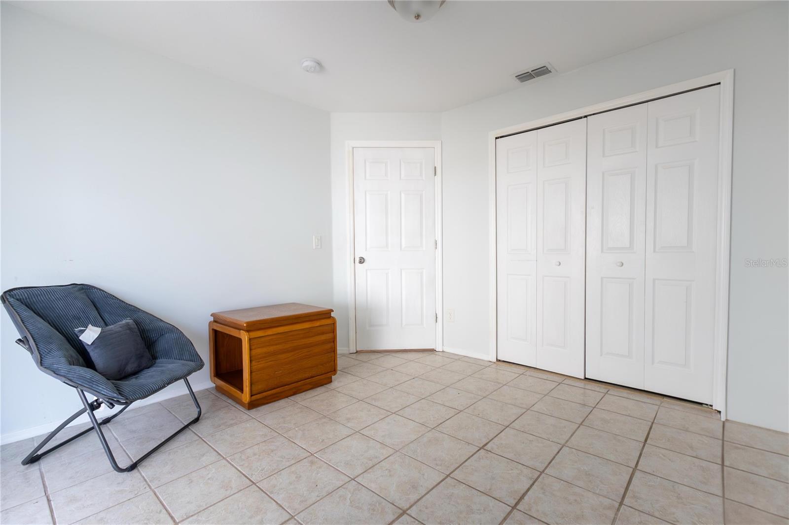 Image 15 of 24 For 3253 Huntwicke Boulevard