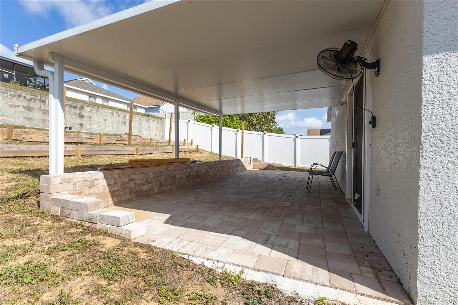Image 18 of 24 For 3253 Huntwicke Boulevard