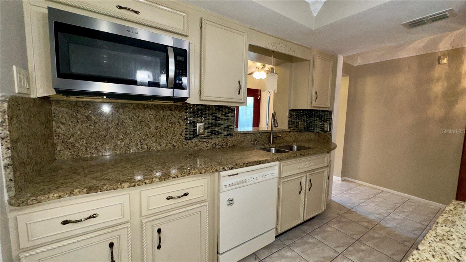 Image 12 of 40 For 2410 Sable Drive