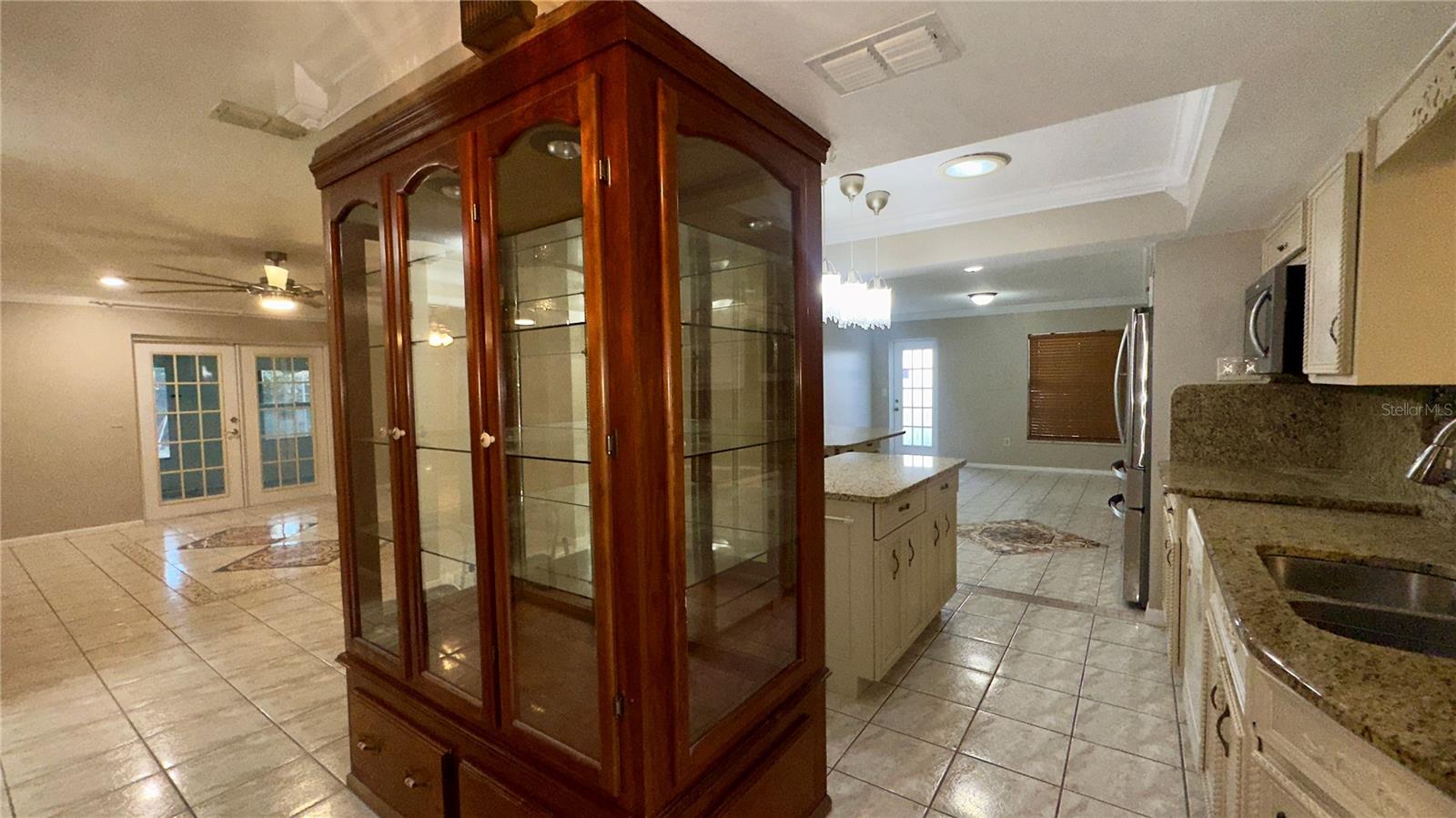 Image 13 of 40 For 2410 Sable Drive