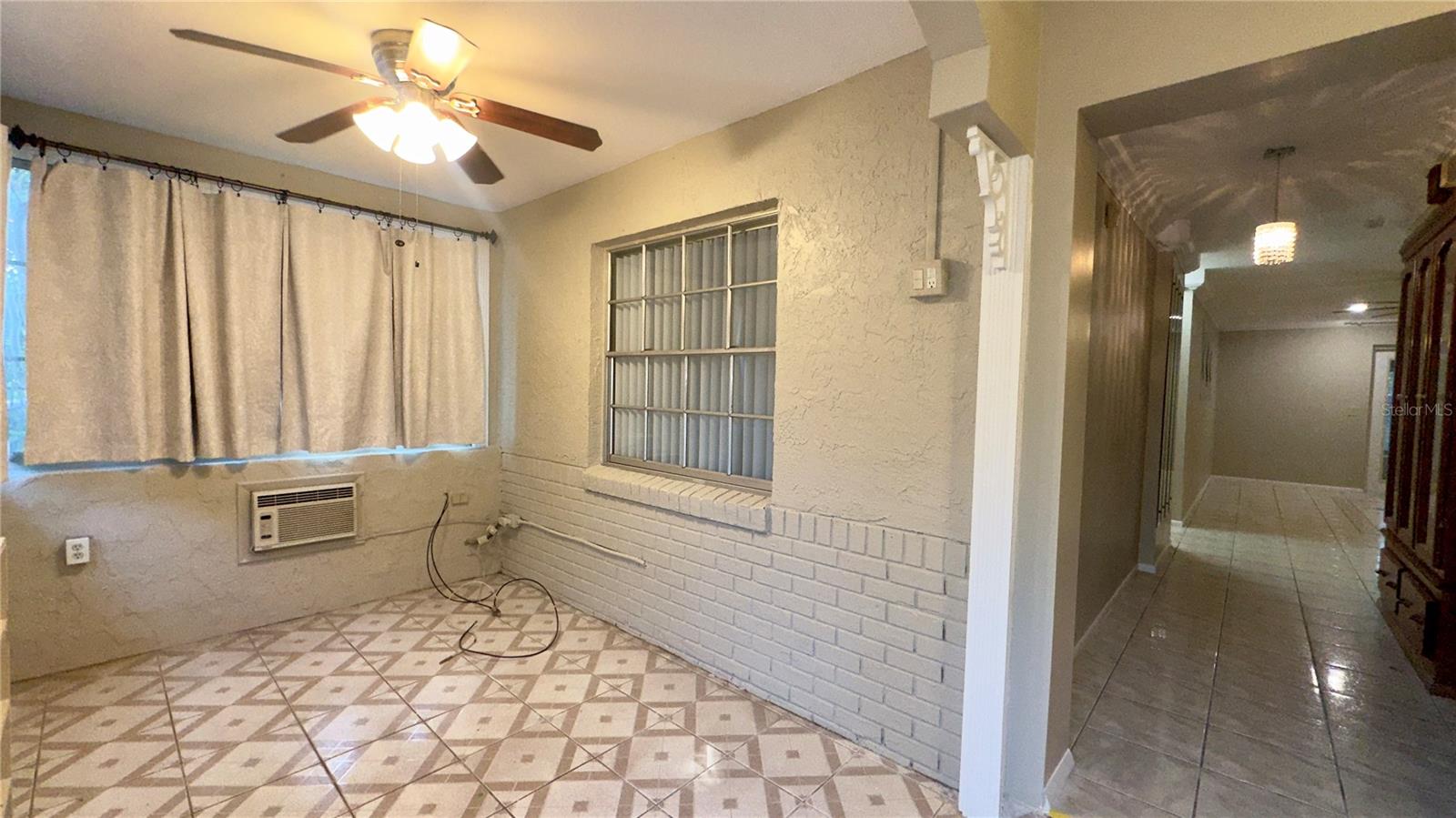 Image 3 of 40 For 2410 Sable Drive