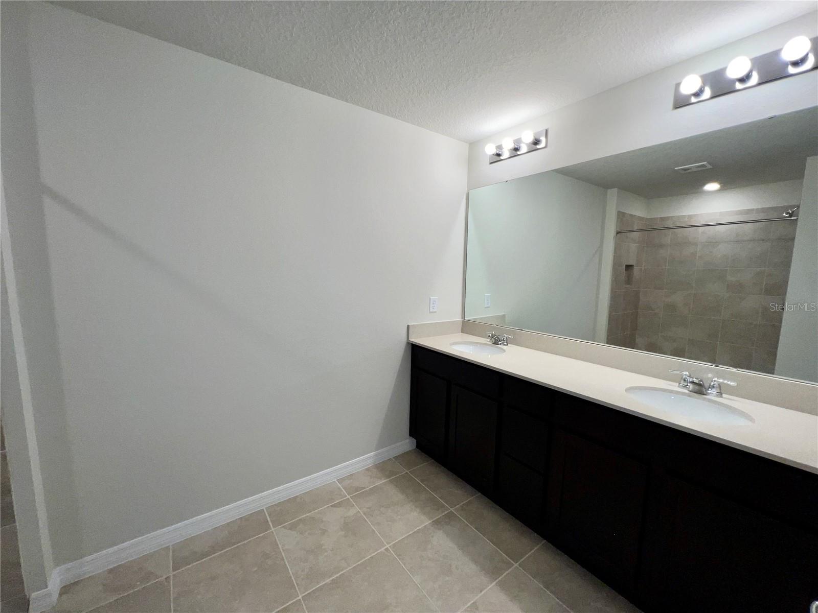 Image 10 of 17 For 2611 Buena View Road