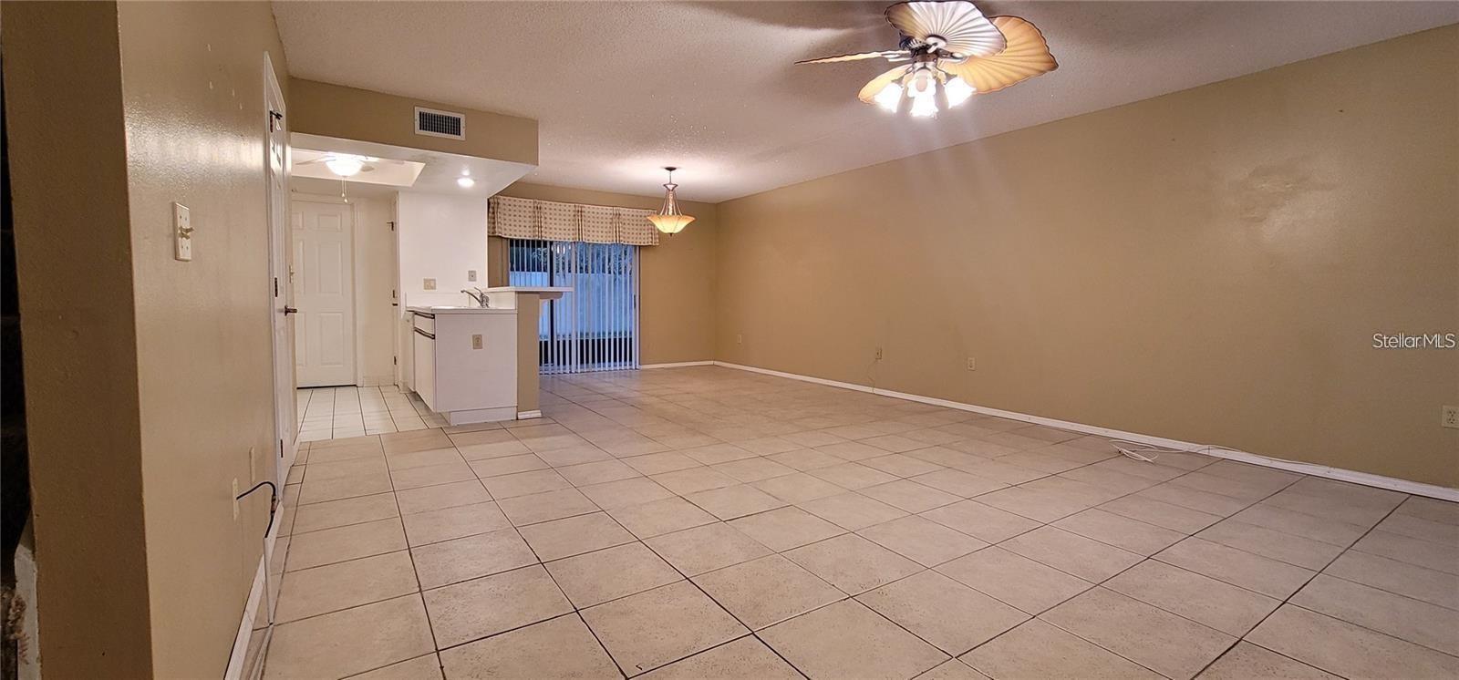Image 4 of 14 For 705 Florida Palms Court