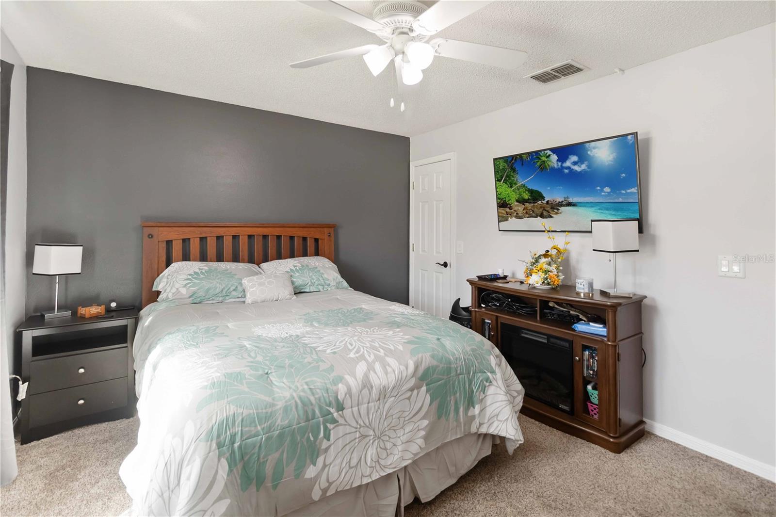 Image 23 of 31 For 570 Brown Bear Way