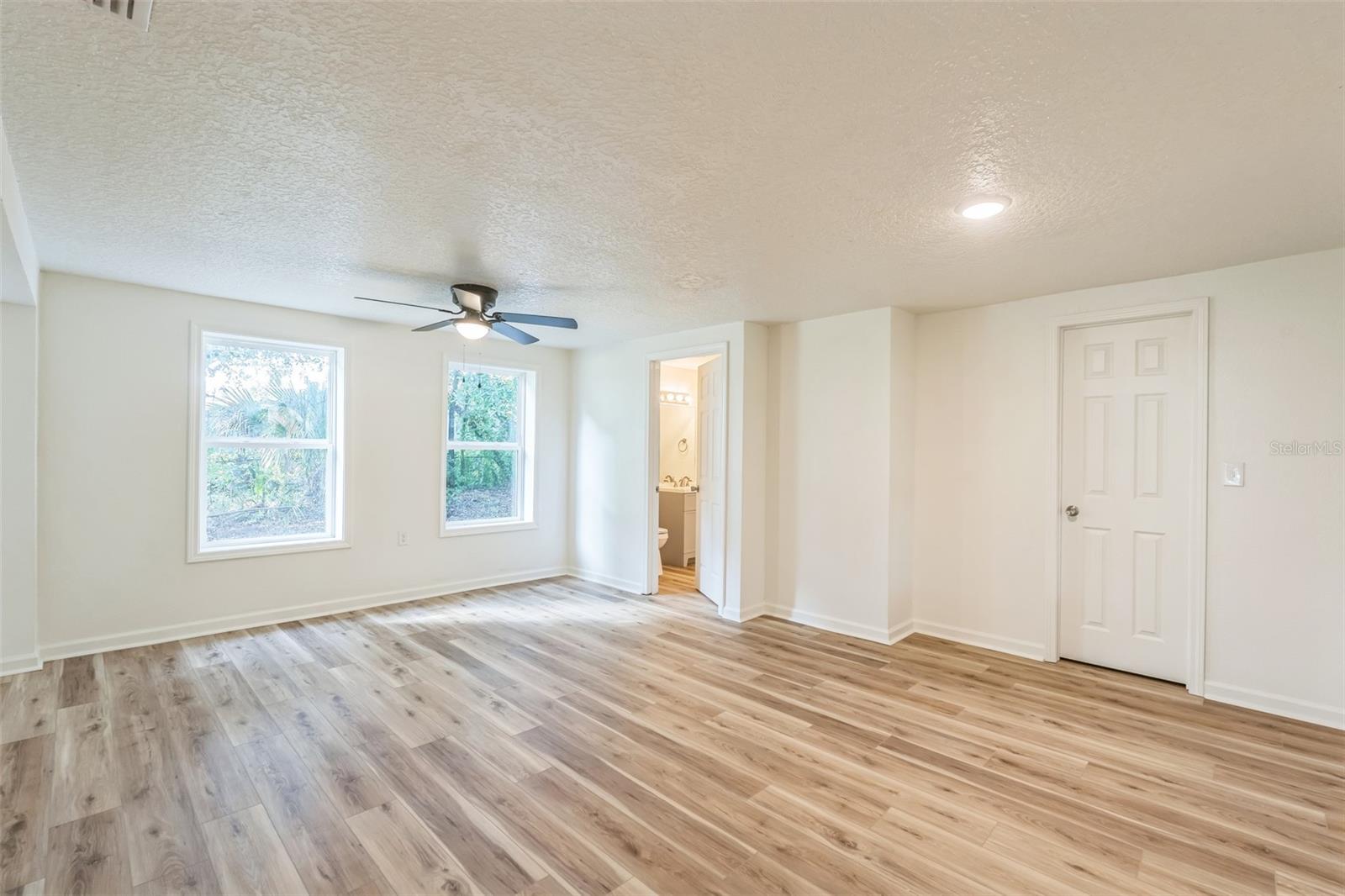 Image 8 of 20 For 6432 Otelia Circle