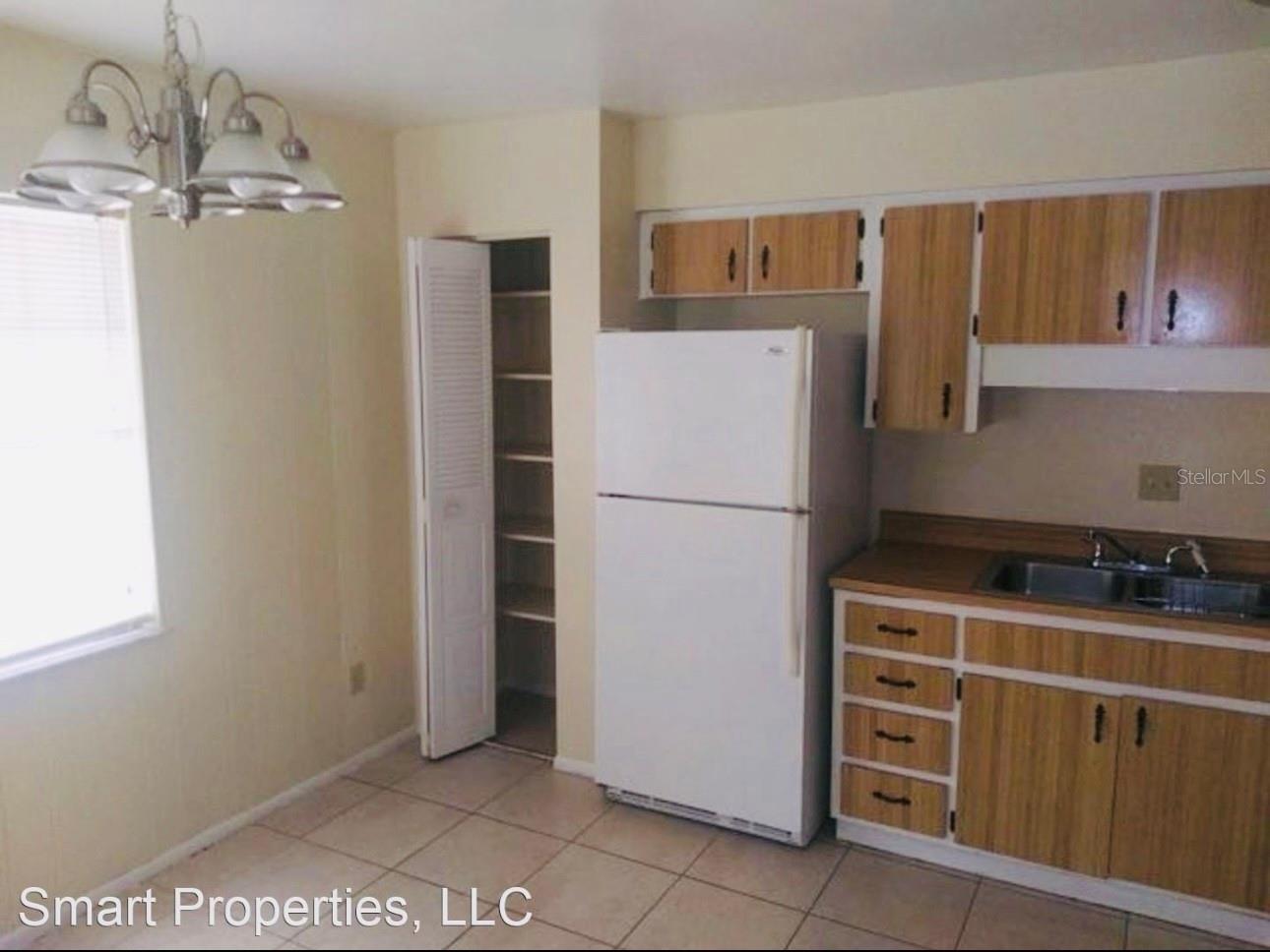 Image 11 of 11 For 217 Century Boulevard D