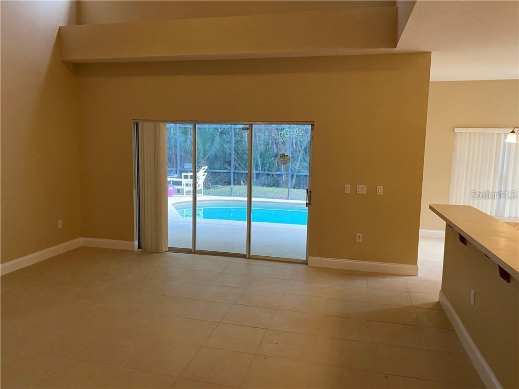 Image 4 of 9 For 1217 Winding Willow Court