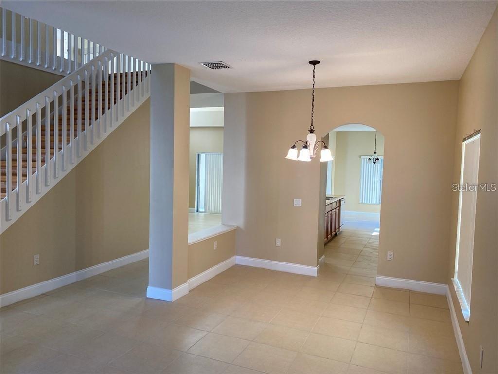 Image 5 of 9 For 1217 Winding Willow Court