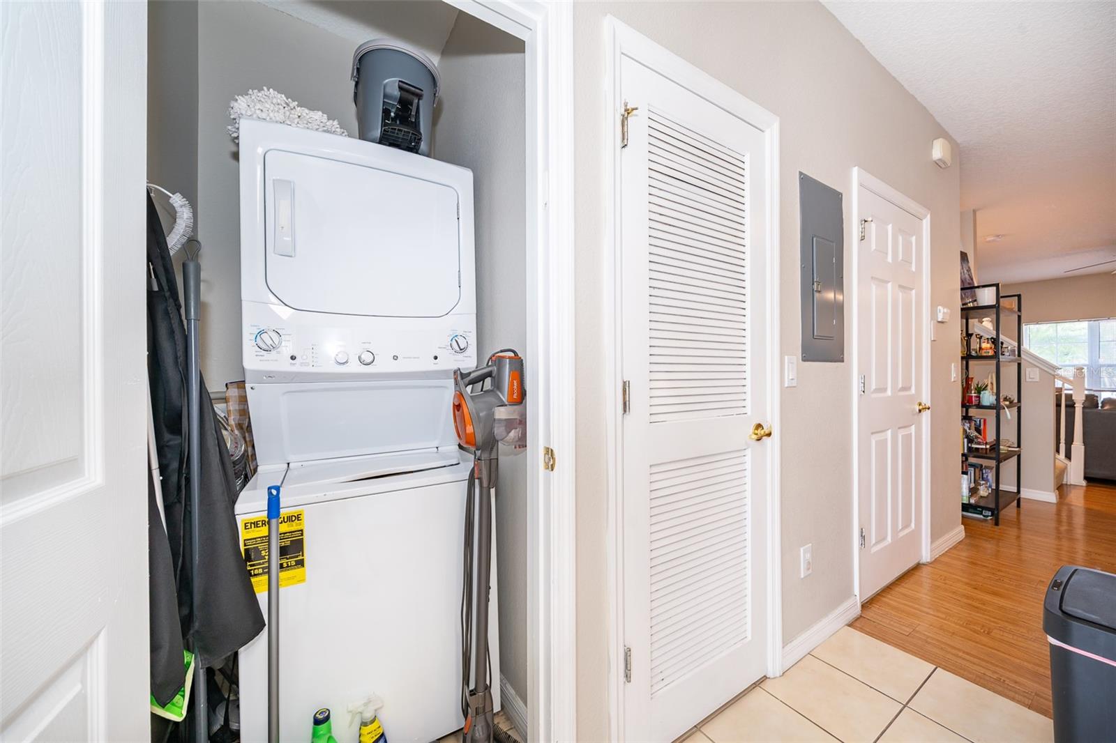 Image 14 of 27 For 10124 Regent Square Drive 206