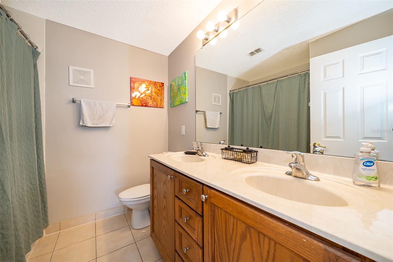 Image 20 of 27 For 10124 Regent Square Drive 206